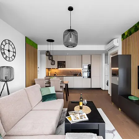 Eurovea Tower - Luke Danube 25 Apartmán *