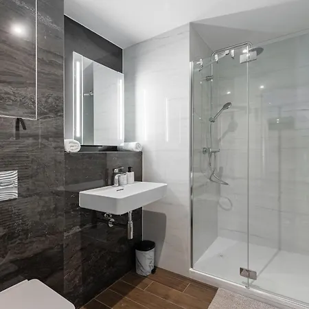 Eurovea Tower - Luke Danube 25 Pozsony