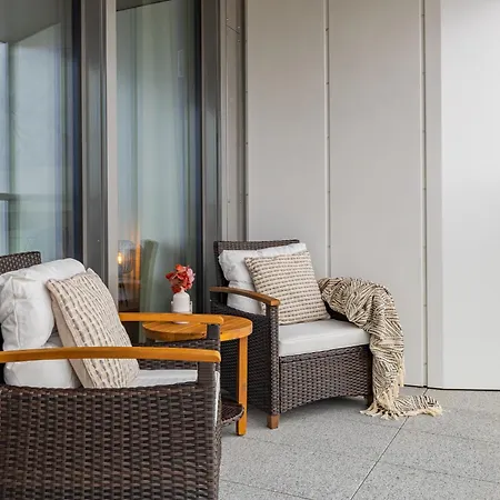 Eurovea Tower - Luke Danube 25 Apartman