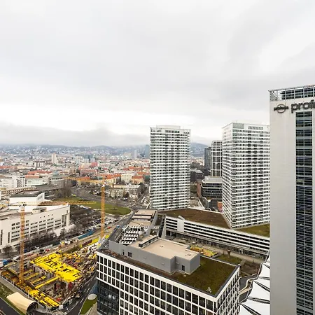 Apartment Eurovea Tower - Luke Danube 25 *